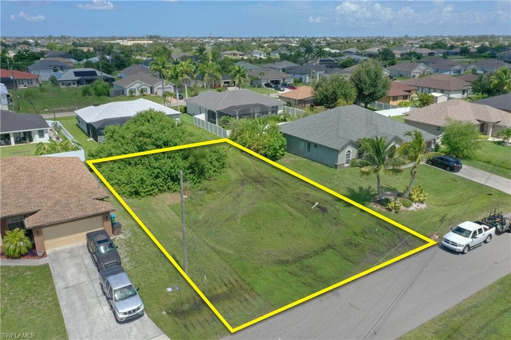 326 SW 25th AVE CAPE CORAL, FL 33991
