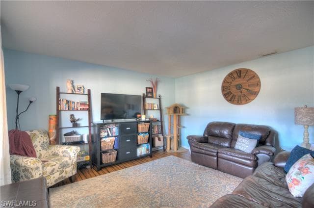 4629 Bayshore DR J7 NAPLES, FL 34112