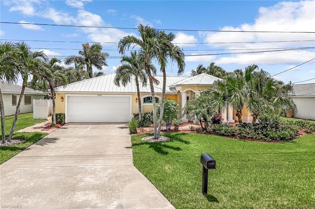 2930 SE 10th PL CAPE CORAL, FL 33904