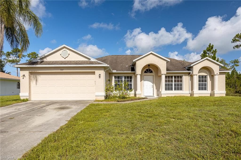 917 Jackson AVE LEHIGH ACRES, FL 33972