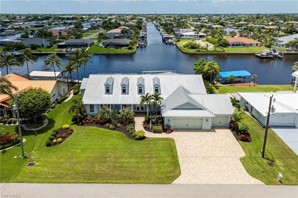 3930 SE 18th PL CAPE CORAL, FL 33904