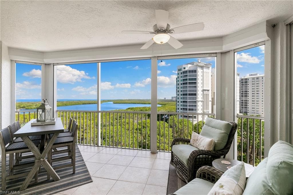 325 Dunes BLVD 805 NAPLES, FL 34110