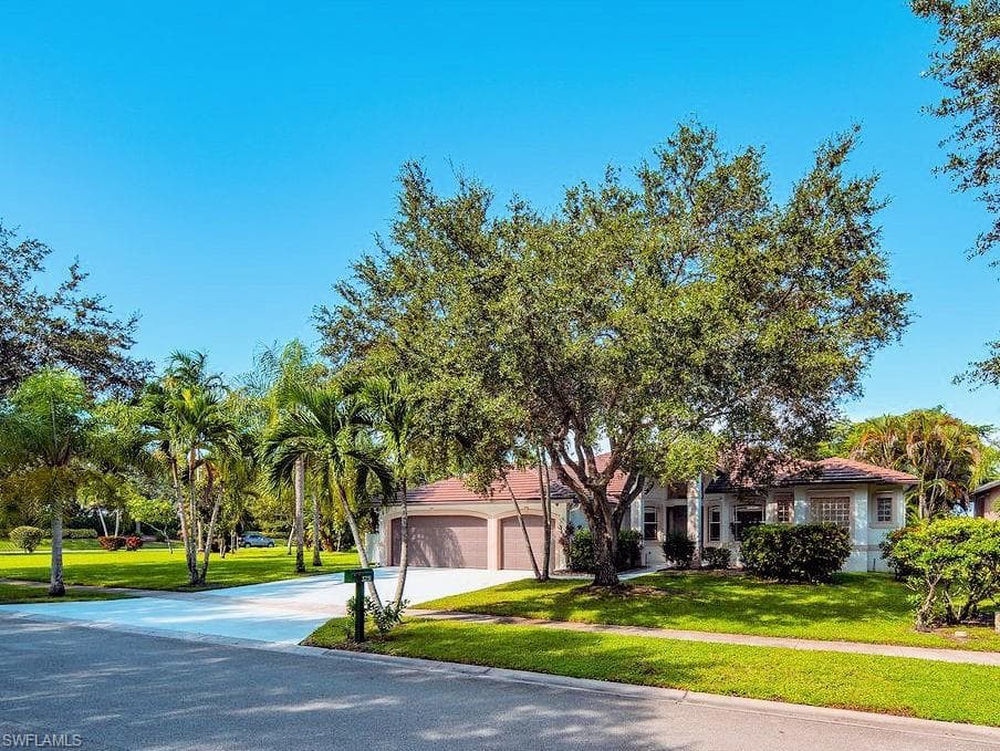 3231 Potomac CT NAPLES, FL 34120
