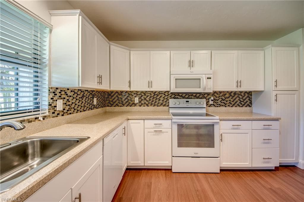9639 Eaton Gardens LN 2/B FORT MYERS, FL 33919