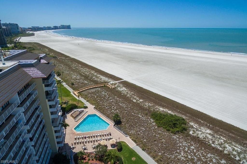 180 Seaview CT 111 MARCO ISLAND, FL 34145