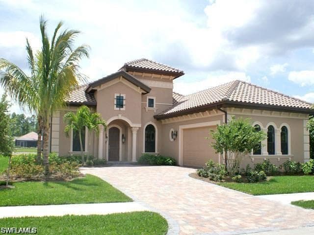 7414 ACORN WAY NAPLES, FL 34119