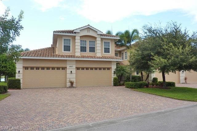 6017 TROPHY DR 601 NAPLES, FL 34110