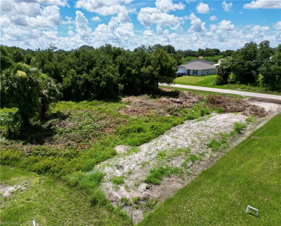 2907 43rd ST SW LEHIGH ACRES, FL 33976