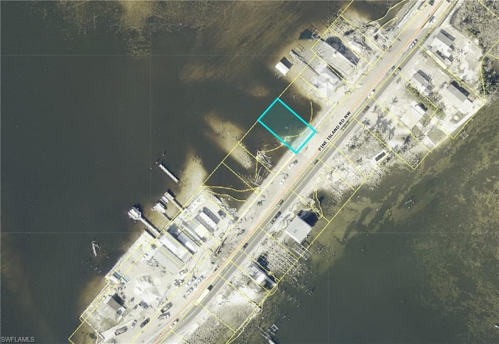 4244 Pine Island RD NW MATLACHA, FL 33993