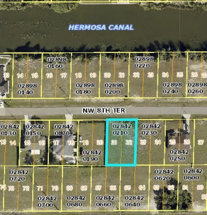 1418 NW 8th TER CAPE CORAL, FL 33993