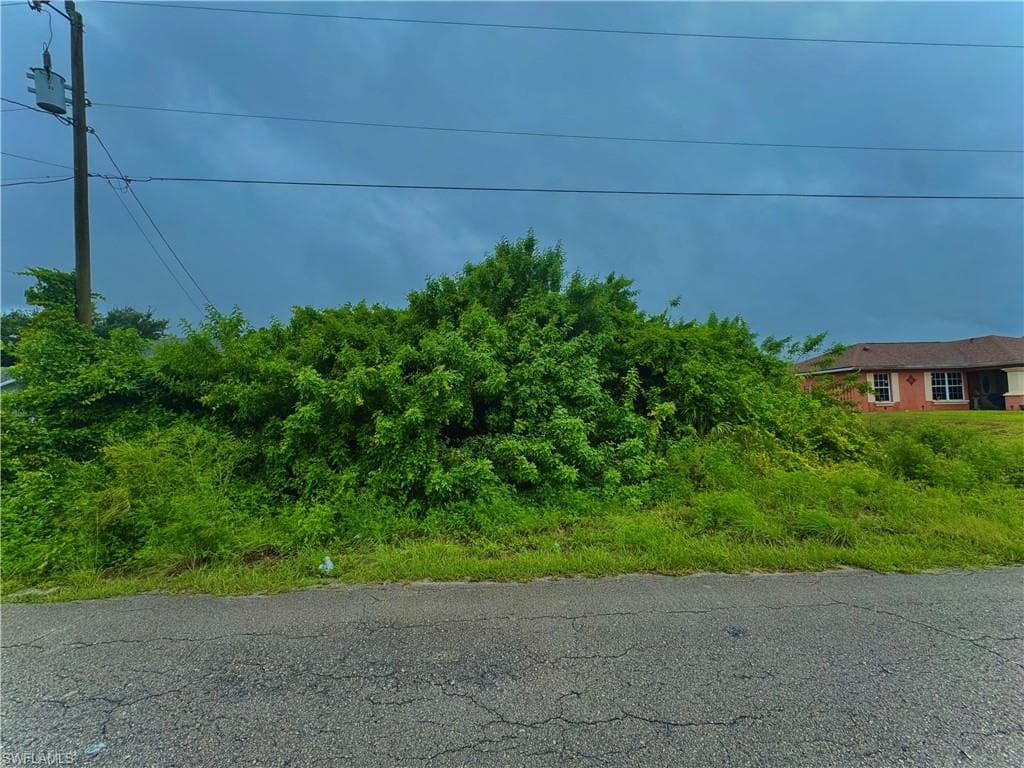 3211 19th ST SW LEHIGH ACRES, FL 33976