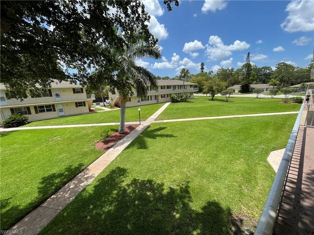 3325 Airport RD N Q8 NAPLES, FL 34105