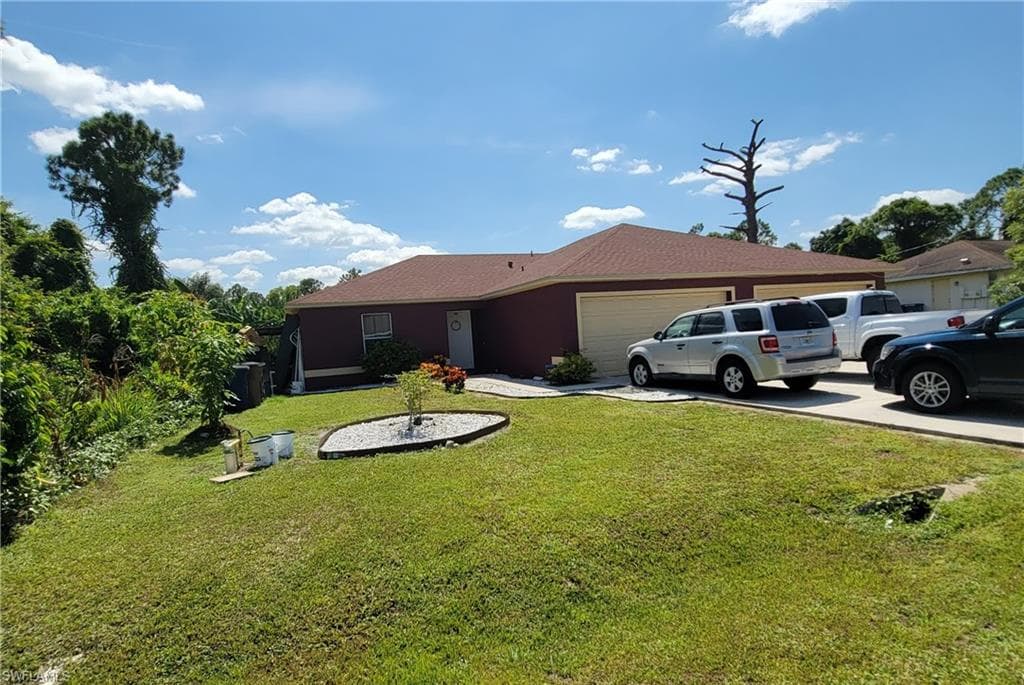 5235 30th ST SW LEHIGH ACRES, FL 33973