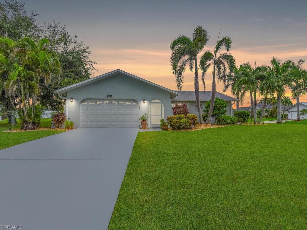 1055 SE 43rd ST CAPE CORAL, FL 33904
