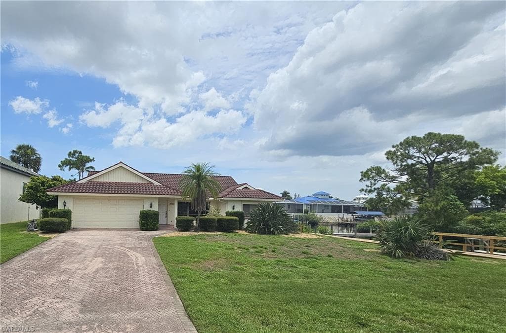27226 Barefoot LN BONITA SPRINGS, FL 34135