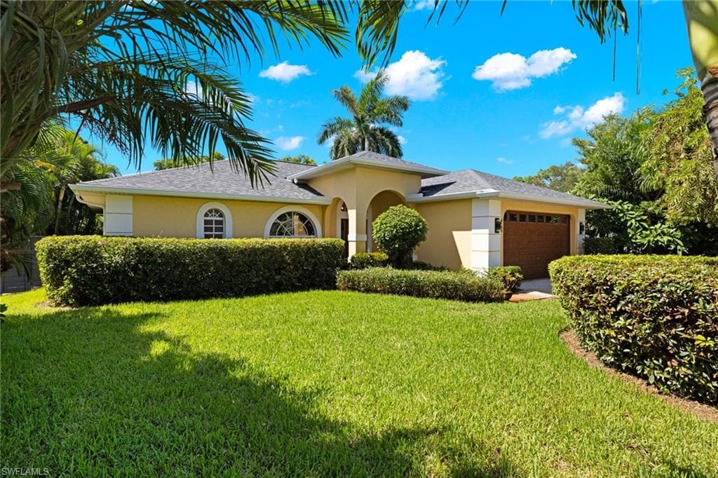 8124 Sandpiper RD FORT MYERS, FL 33967