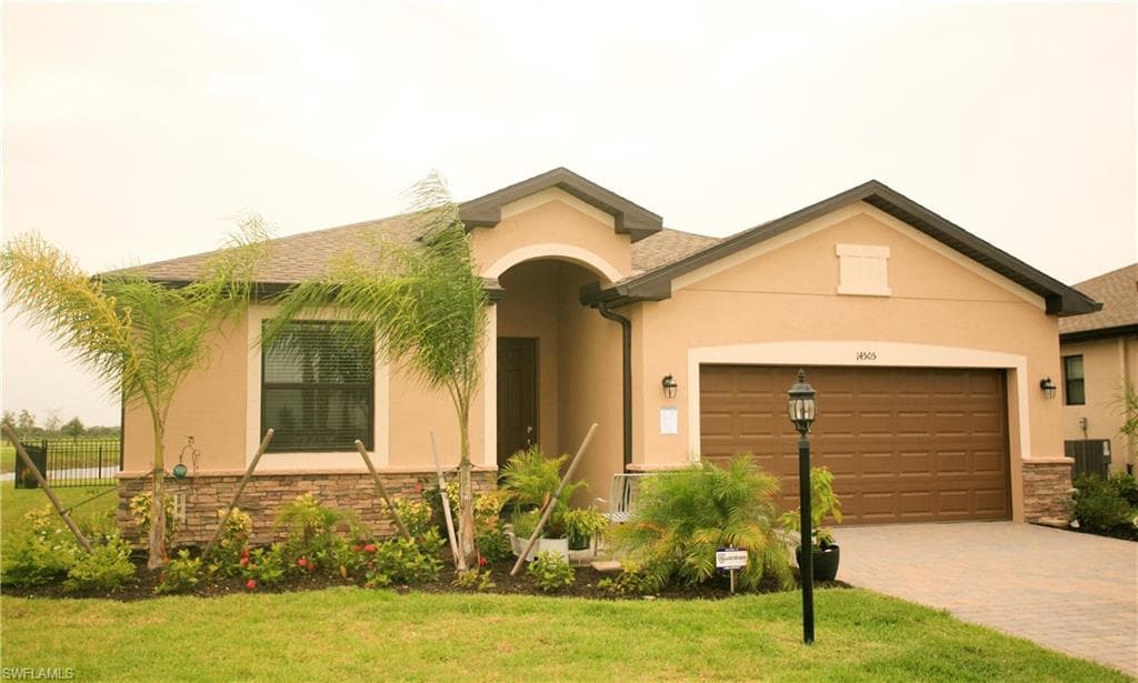 14505 Monrovia LN FORT MYERS, FL 33905