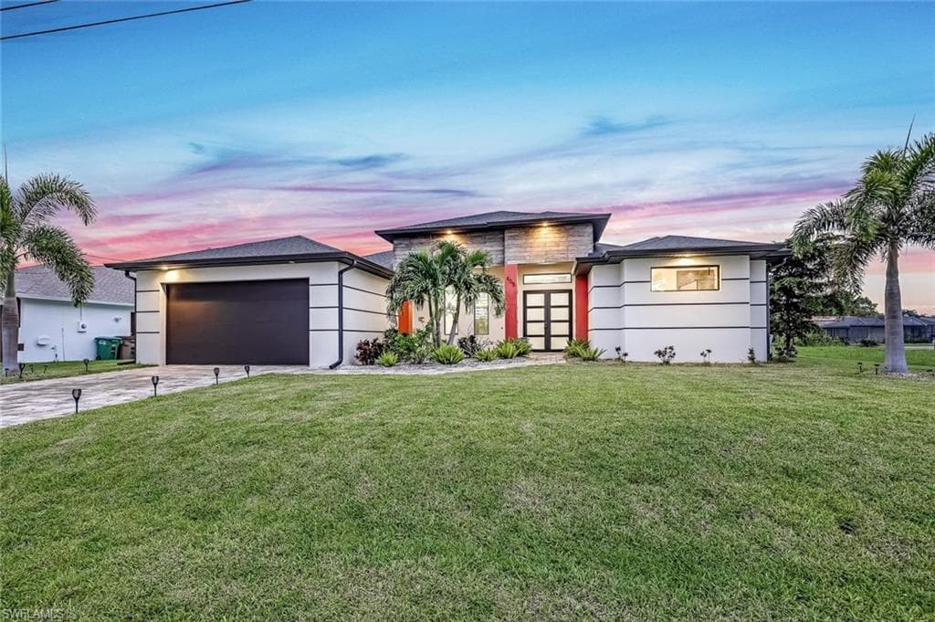 605 SW 43rd LN CAPE CORAL, FL 33914