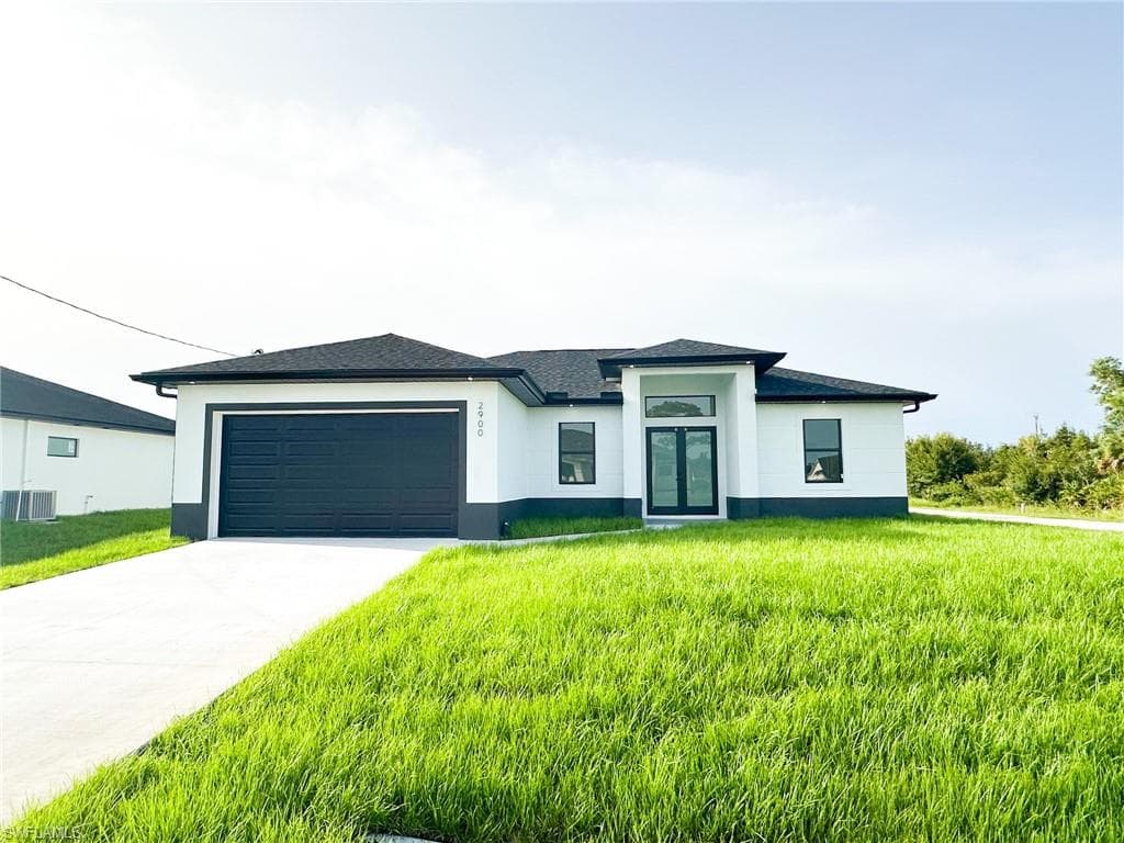 2900 23rd ST W LEHIGH ACRES, FL 33971