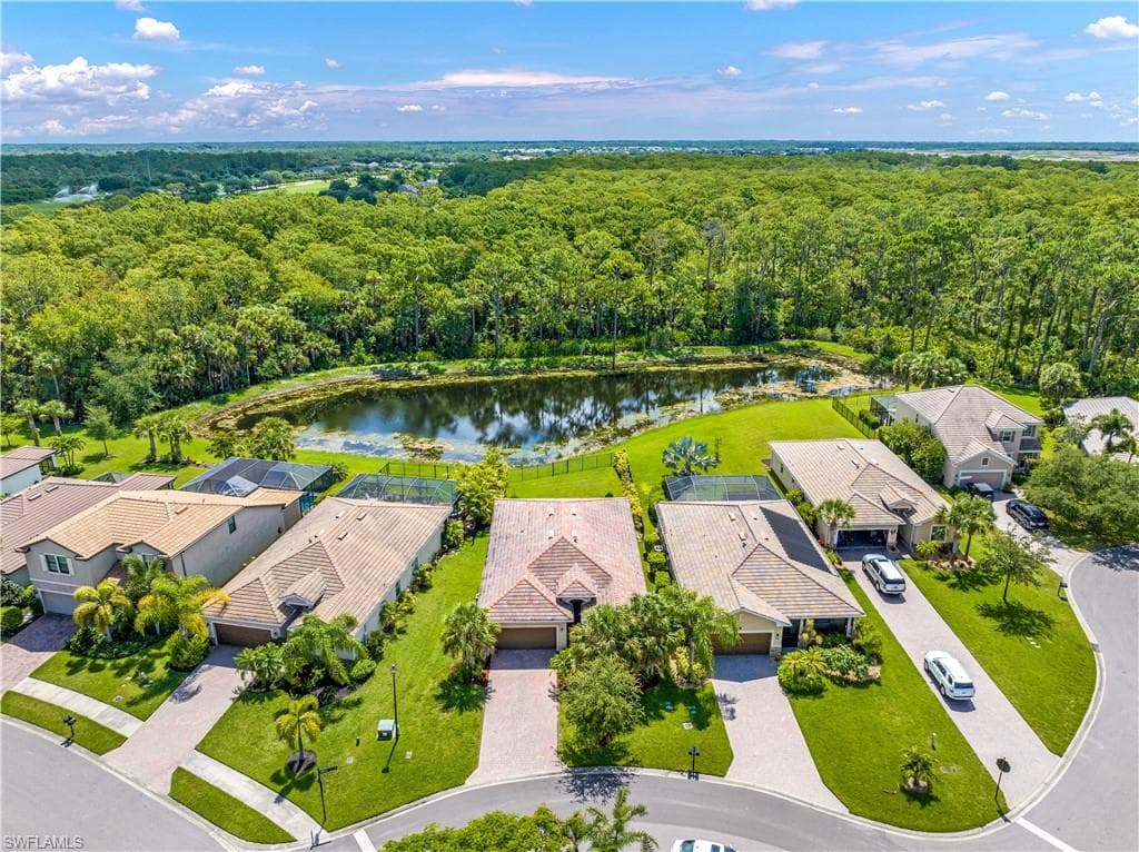 3250 ARALIA CT ALVA, FL 33920