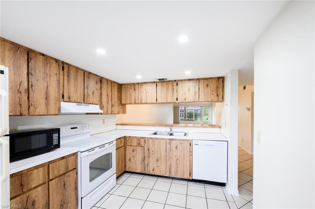4110 Looking Glass LN 7 NAPLES, FL 34112