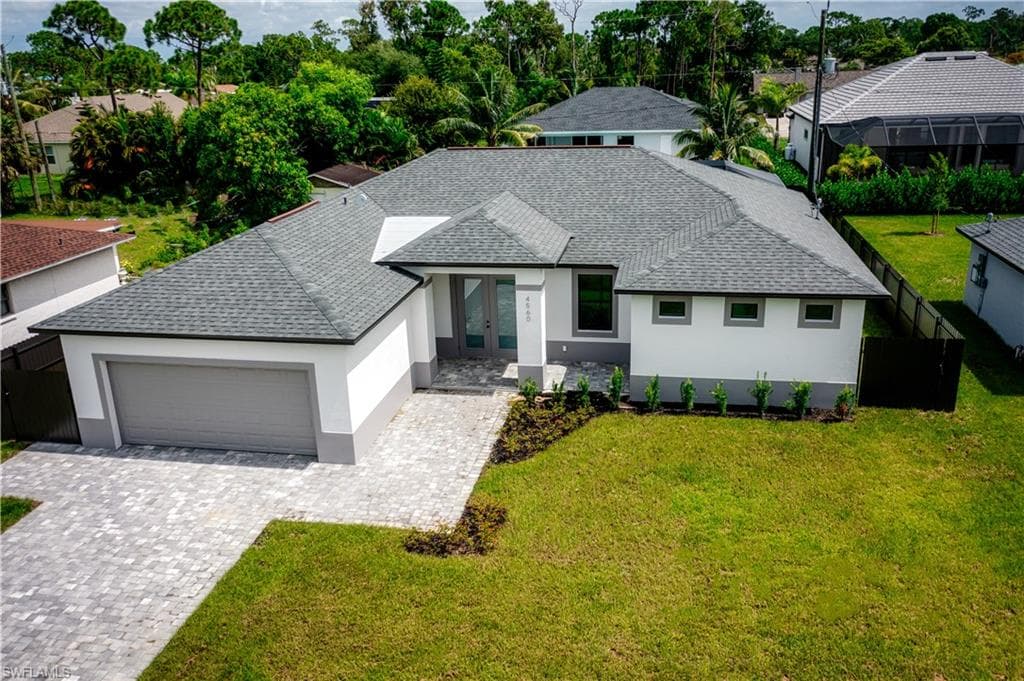 4560 Sierra LN BONITA SPRINGS, FL 34134