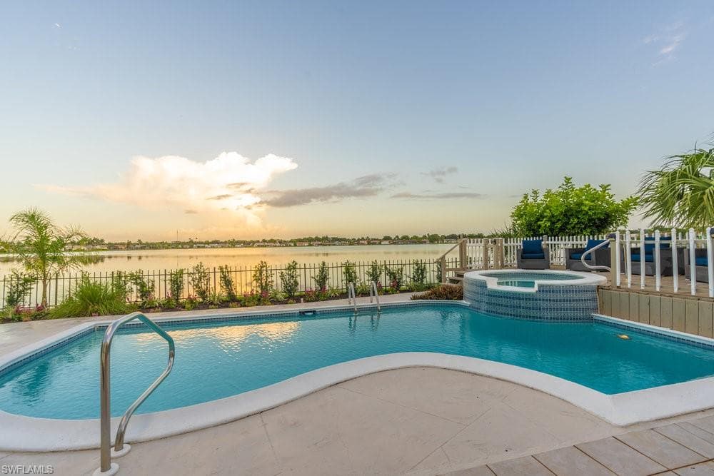 6831 Mill Pond CIR NAPLES, FL 34109
