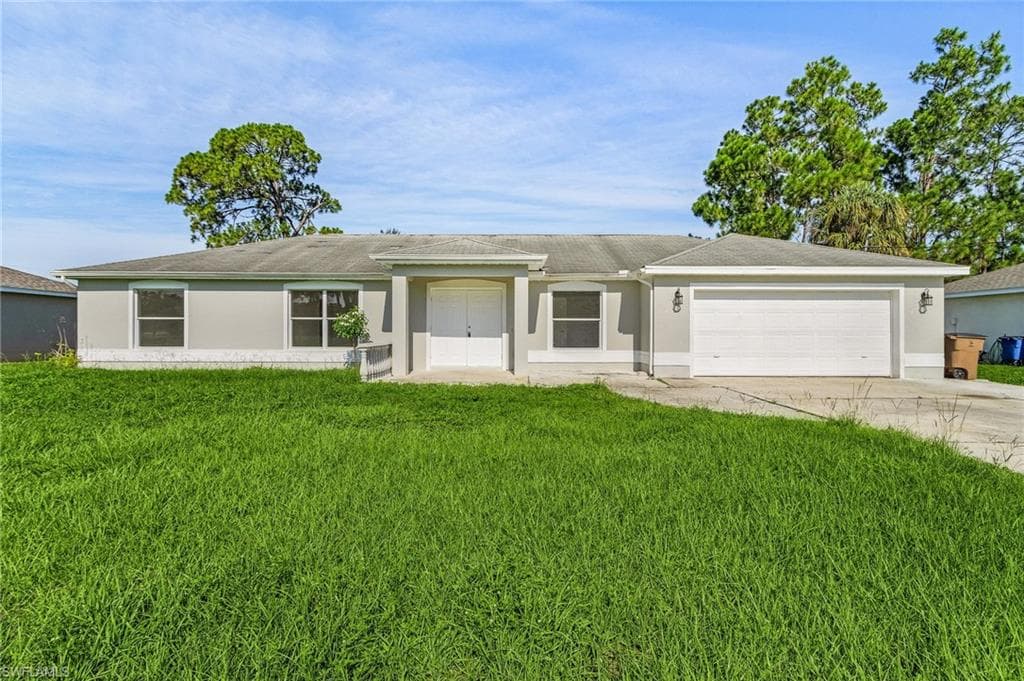 1903 Mercer AVE LEHIGH ACRES, FL 33972
