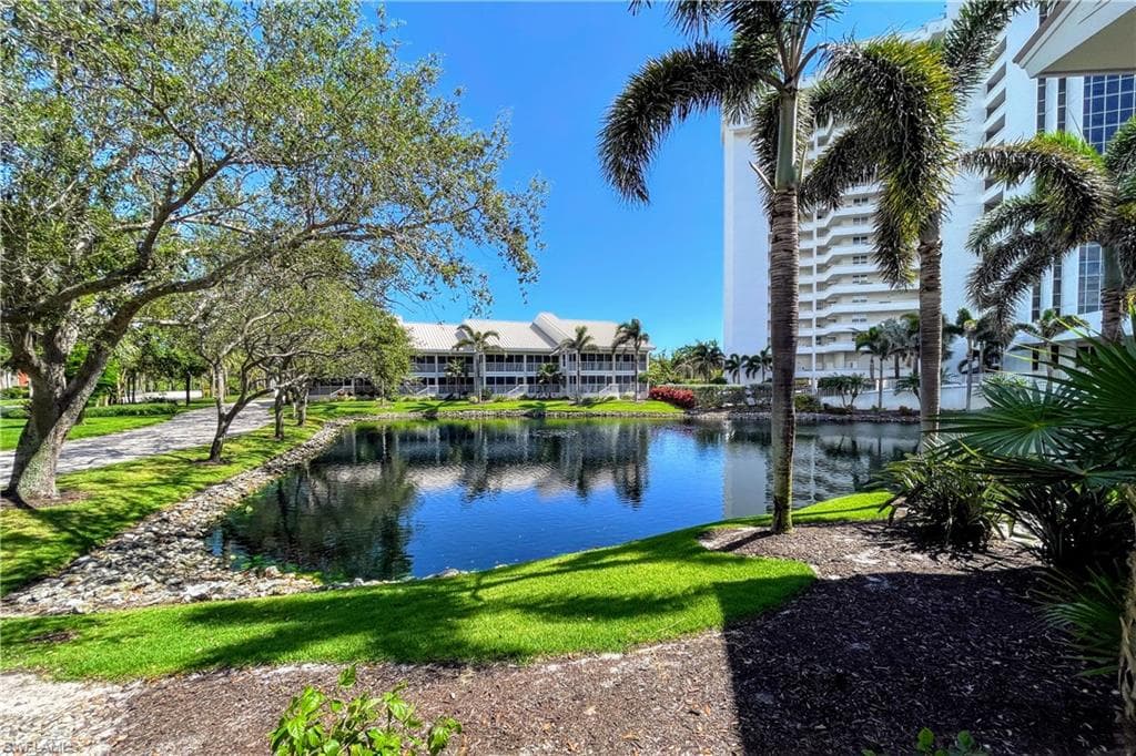 6371 Pelican Bay BLVD 1N NAPLES, FL 34108