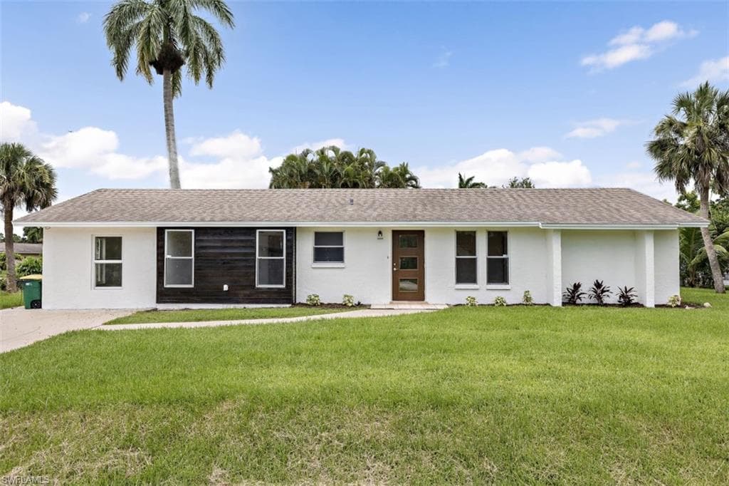 4639 Parrot AVE NAPLES, FL 34104