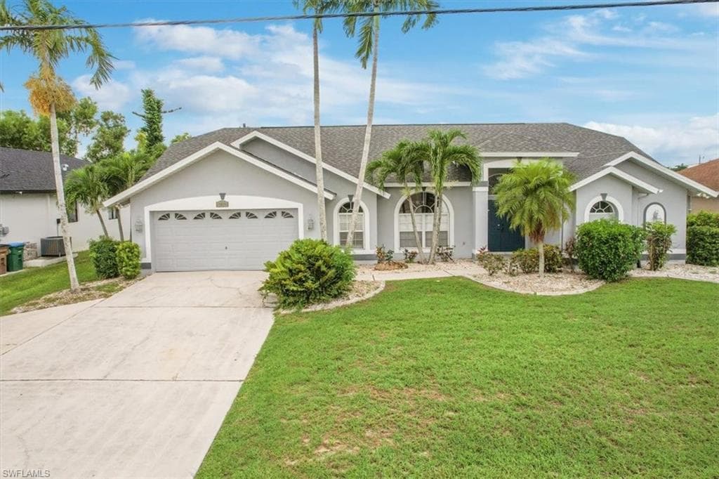 1918 Cape Coral PKWY W CAPE CORAL, FL 33914