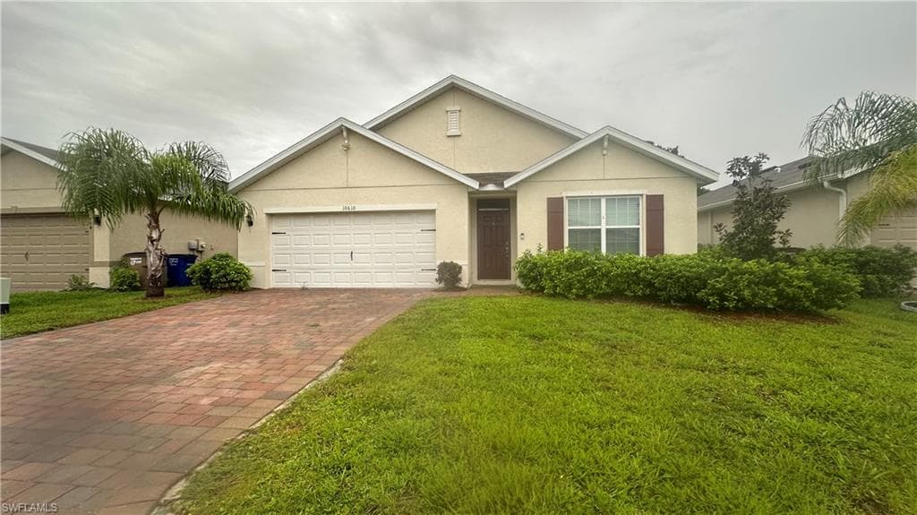 10610 Crossback LN LEHIGH ACRES, FL 33936
