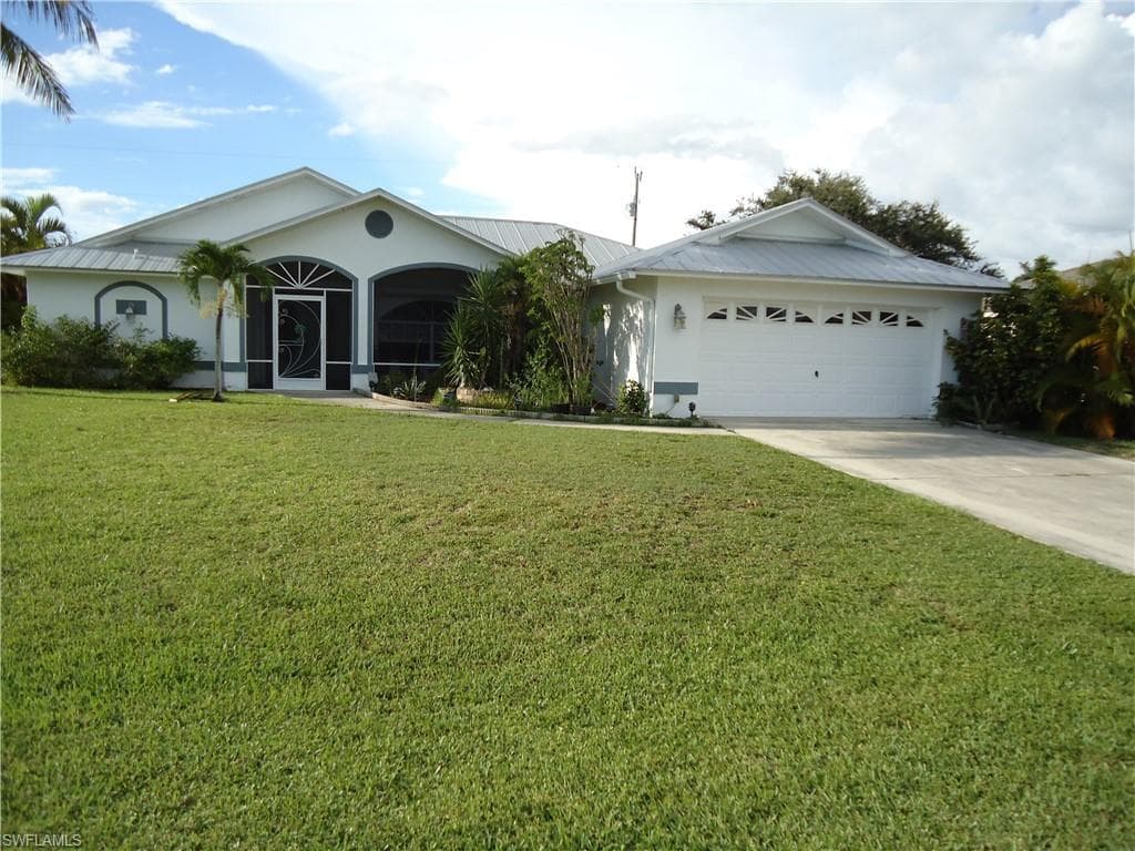 319 SE 29th ST CAPE CORAL, FL 33904