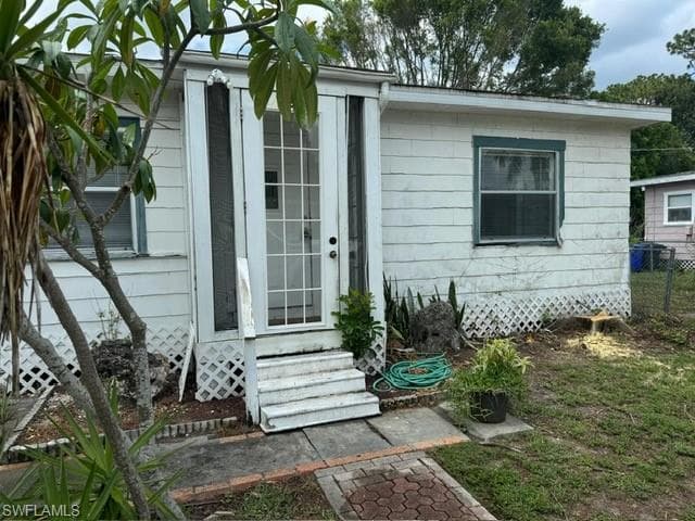 2031 Maple AVE FORT MYERS, FL 33901