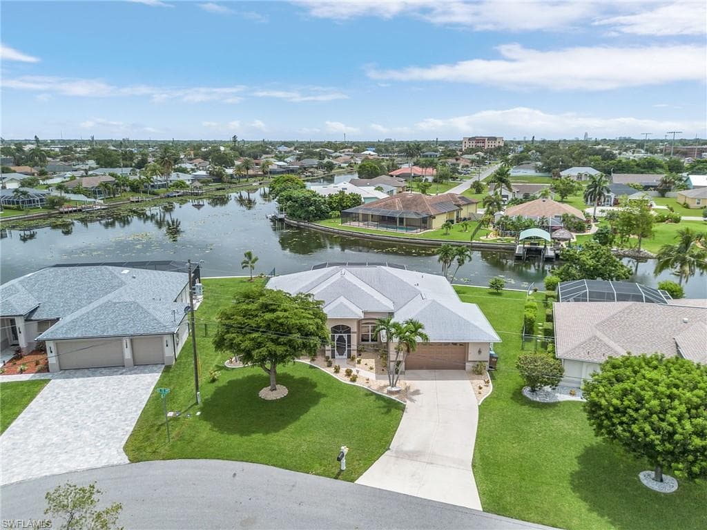 403 SE 13th AVE CAPE CORAL, FL 33990