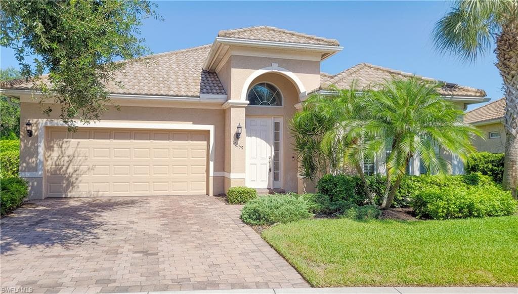 10559 Yorkstone DR BONITA SPRINGS, FL 34135