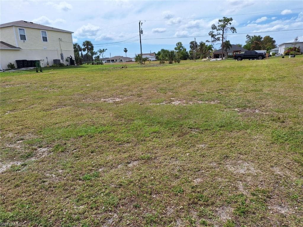 2616 NE 21st CT CAPE CORAL, FL 33909