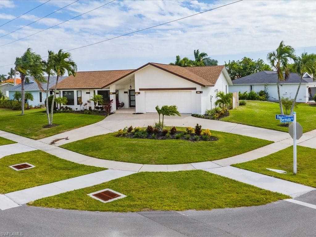 1291 Bayport AVE MARCO ISLAND, FL 34145