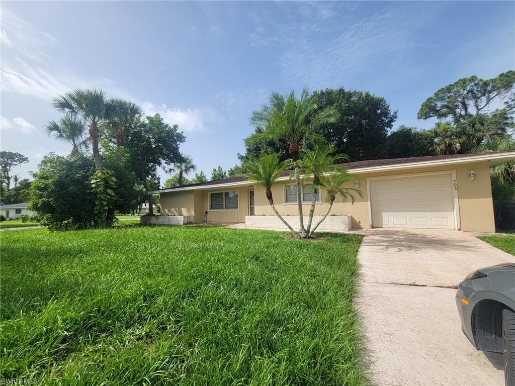 706 E 3rd ST LEHIGH ACRES, FL 33936
