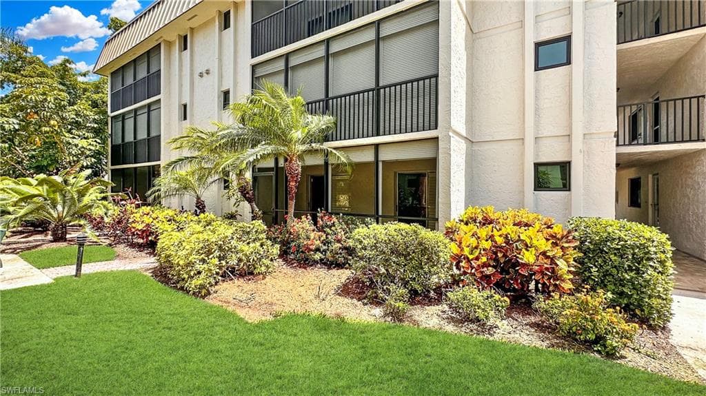788 Park Shore DR C11 NAPLES, FL 34103