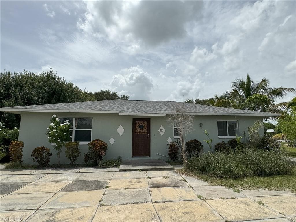 825 Glades ST IMMOKALEE, FL 34142