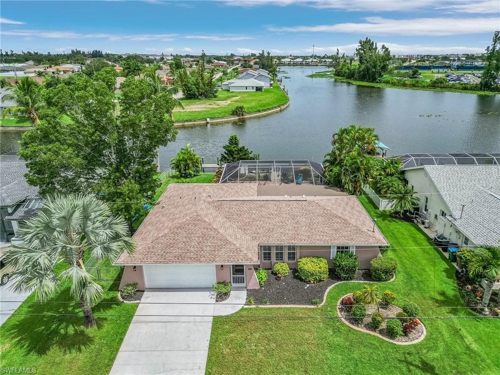 109 SW 8th ST CAPE CORAL, FL 33991