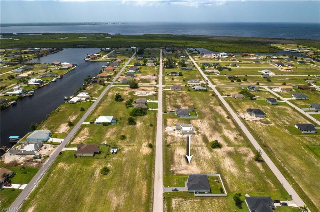 4233 NW 34th ST CAPE CORAL, FL 33993
