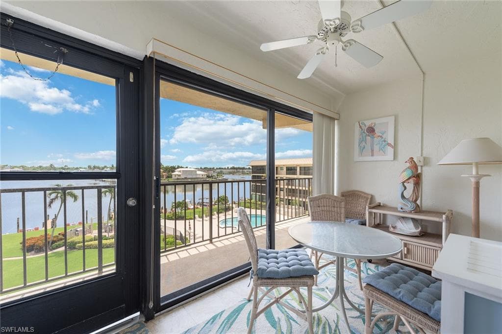 3200 Gulf Shore BLVD N 408 NAPLES, FL 34103