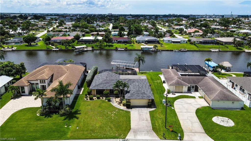 1010 43rd ST CAPE CORAL, FL 33904