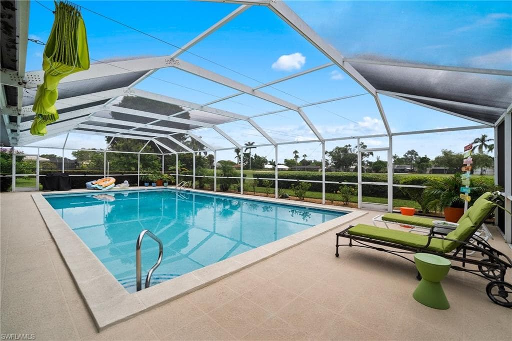 5333 Chippendale CIR E FORT MYERS, FL 33919