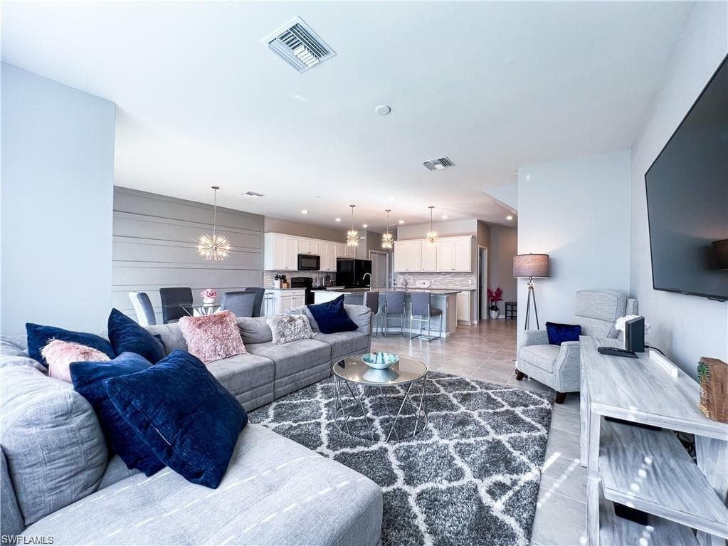 12617 Laurel Cove DR FORT MYERS, FL 33913