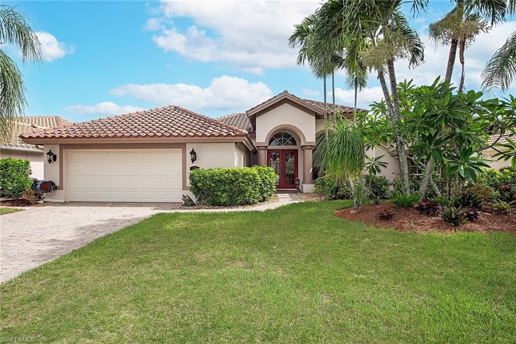 1075 Tivoli DR NAPLES, FL 34104