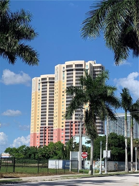 2745 1st ST 1103 FORT MYERS, FL 33916