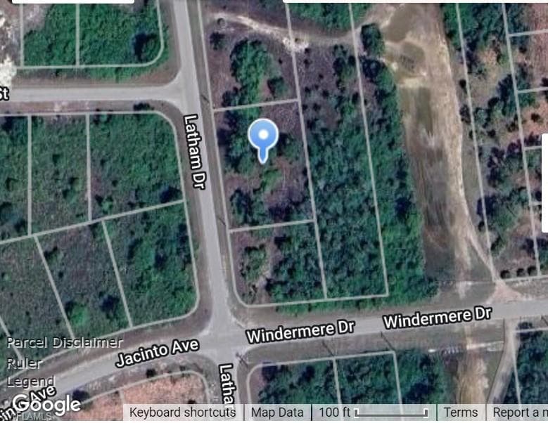 1904 Latham DR LEHIGH ACRES, FL 33972